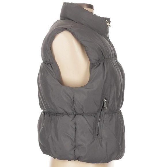 20Y Gray Puffer Vest - EXCELLENT CONDITION! - Picture 3 of 5